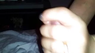 त्यो थियो कोमल सेक्स मा बाथटब संग एक सुन्दर श्यामा