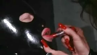 नर्स प्रेमिका सेक्स लागि छोरा स्वैप गर्न चढाएको