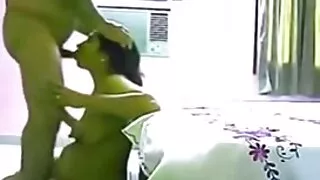 भाडादार चश्मा संग जवान घरमालिकको गडबड