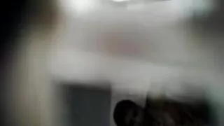 कुतिया प्रवेश शो व्यापार माध्यम ओछ्यानमा संग एक एजेन्ट